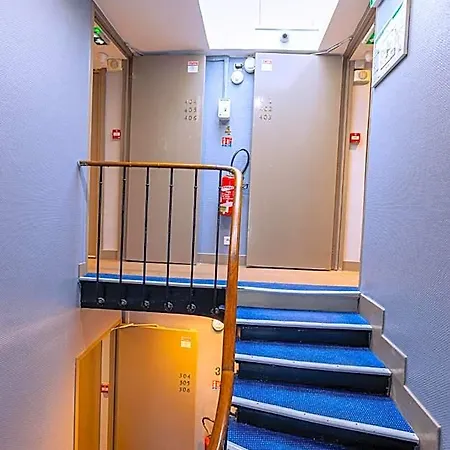 Aix Europe Hotel 2*