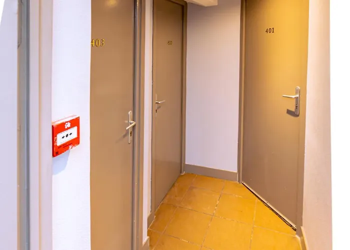 Отель Aix Europe Париж