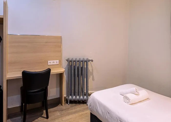 Aix Europe Париж