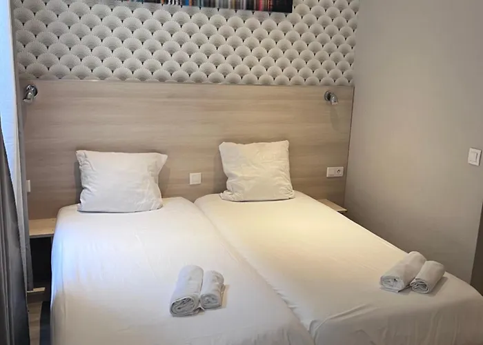 Aix Europe 4* Париж